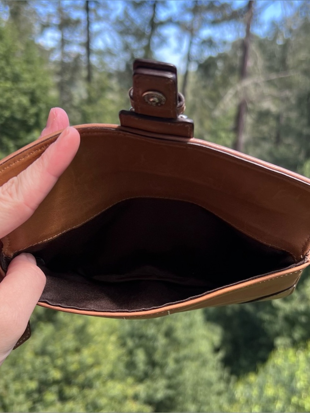 COACH VINTAGE Brown Leather Clutch with Wallet Closing Flap and Tassel AUTHENTIC - Picture 3 of 13